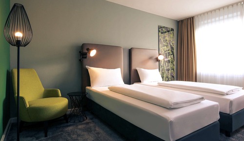 Habitación superior, 1 cama doble, vistas al jardín