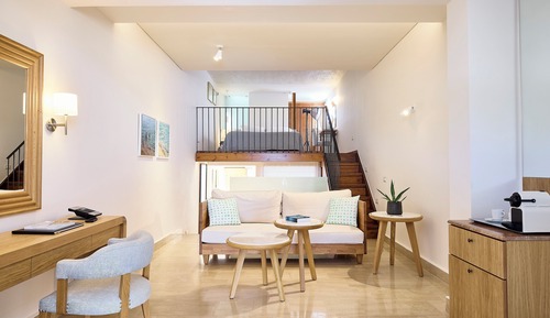 Suite Club, piscina privada (Mezzanine  Seafront)