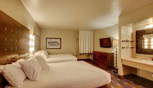 Suite (Cove, Lower Level - Building B)