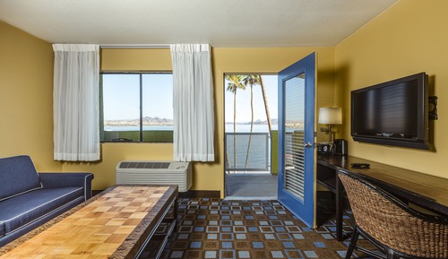 Suite (Beach, Mid Level)