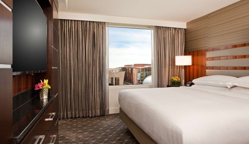 Suite ejecutiva, 1 cama de matrimonio grande, acceso al Business Lounge