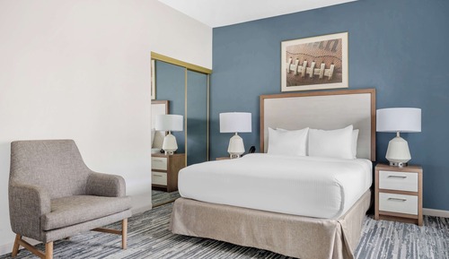 Estudio, 1 cama de matrimonio, balcón