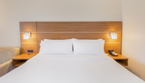 Habitación estándar, 1 cama de matrimonio grande, vistas a la piscina