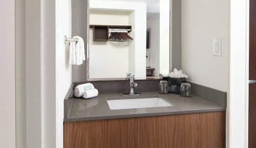 Habitación, 2 camas de matrimonio, no fumadores (Hearing Accessible)