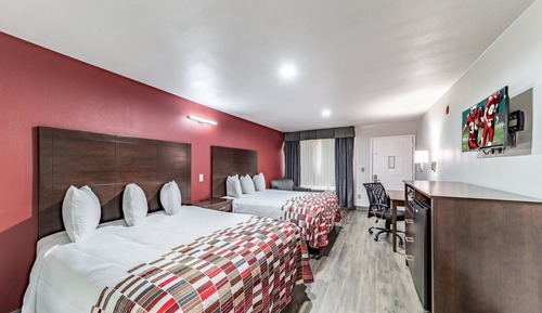 Habitación Deluxe, 2 camas de matrimonio, accesible para personas con discapacidad (Smoke Free)