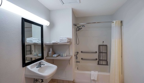 Habitación, 1 cama de matrimonio grande, accesible para personas con discapacidad, no fumadores
