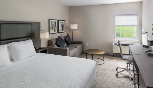Habitación estándar, 1 cama de matrimonio grande con sofá cama (Mobility Accessible)