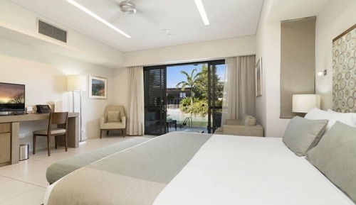 Habitación superior, 1 cama de matrimonio grande (Resort Lagoon)