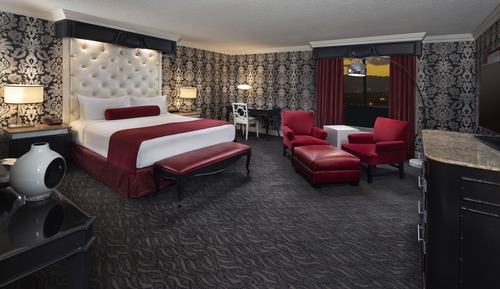 Suite con 1 dormitorio y salón