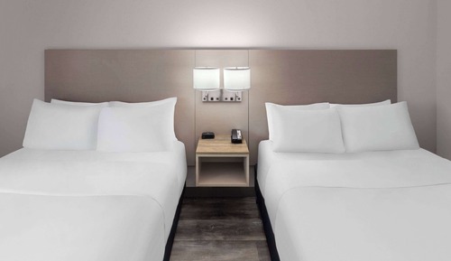 Habitación, 2 camas de matrimonio, no fumadores (Pet-Friendly)