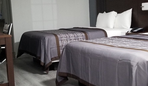 Habitación estándar doble, 2 camas de matrimonio, accesible para personas con discapacidad