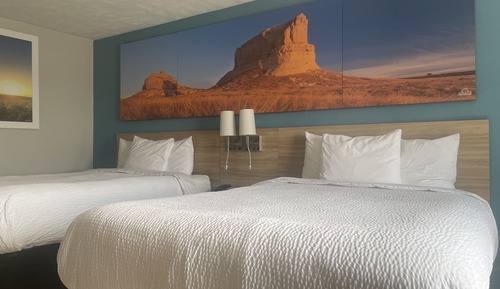 Habitación básica, 2 camas de matrimonio, no fumadores