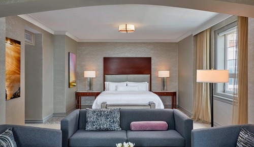 Suite estudio junior, 1 cama de matrimonio grande con sofá cama