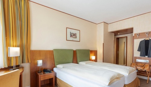 Habitación Confort doble, balcón