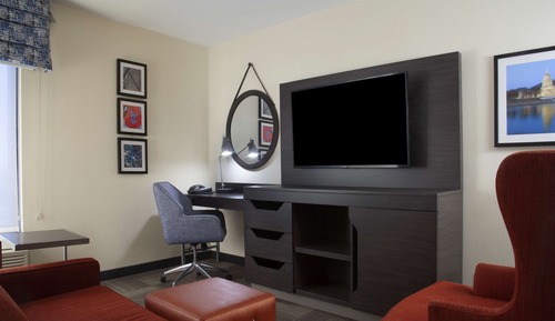 Habitación Deluxe, 1 cama de matrimonio grande, accesible para personas con discapacidad (Hearing)
