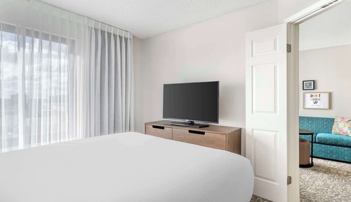 Suite, 1 cama de matrimonio con sofá cama (Mobility Tub One Bedroom)