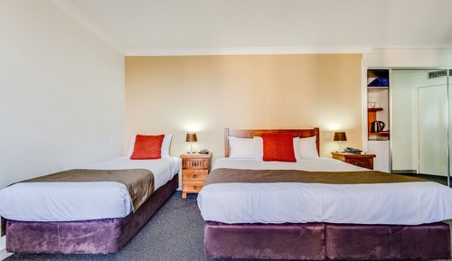 Hotel King Room