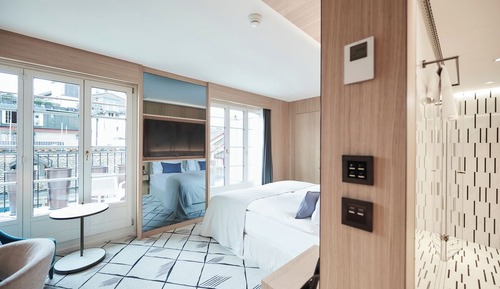 City Rooftop Double Room with patio