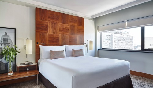 Stanford Suite, Club lounge access, Suite, 1 King