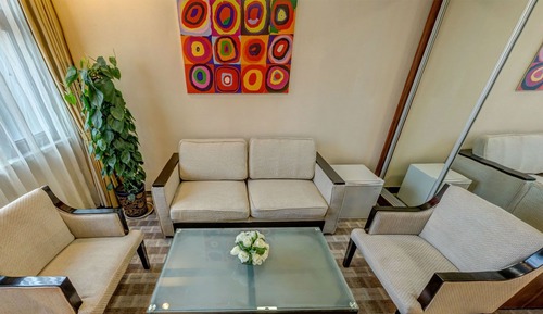 Suite, 1 cama de matrimonio, fumadores (Additional Living Area)