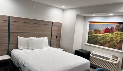 Habitación, 1 cama de matrimonio, no fumadores (Mobility/Hearing, Roll-In Shower)