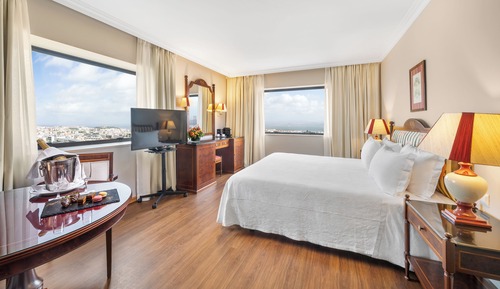 Habitación superior con 1 cama doble o 2 individuales, vistas al río