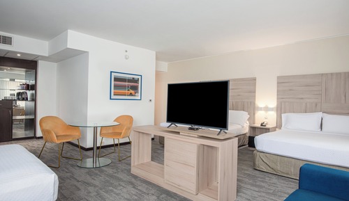 Habitación Premium, varias camas, vistas a la ciudad