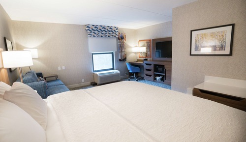 1 cama de matrimonio grande y 1 sofá cama, No fumadores