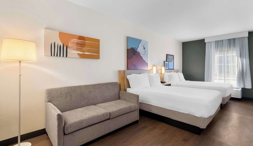 Habitación, varias camas