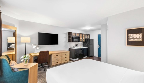 Suite estudio, 1 cama de matrimonio, accesible para personas con discapacidad (Mobility Tub)
