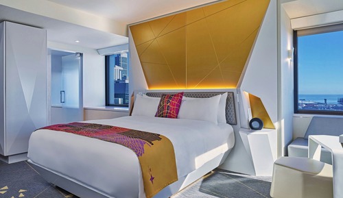 Suite estudio, 1 cama de matrimonio grande, en esquina (Hearing Accessible)