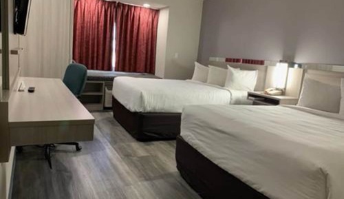 Habitación, 2 camas de matrimonio, accesible para personas con discapacidad, no fumadores (Mobility)