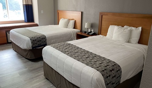 Habitación, 2 camas de matrimonio, accesible para personas con discapacidad, no fumadores (Hearing)