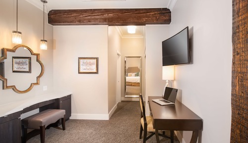 Suite Premium, 1 cama de matrimonio grande con sofá cama
