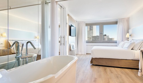 The Level, Suite junior