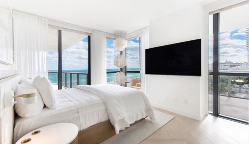 Suite de lujo, 1 cama doble, balcón, frente al mar