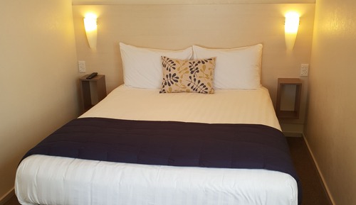 One Bedroom Suite Waterfront