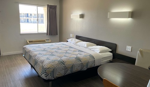 Habitación estándar, 1 cama de matrimonio grande, accesible para personas con discapacidad
