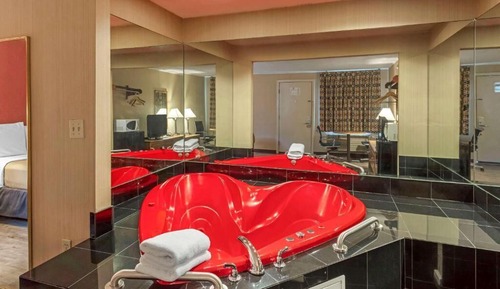 Habitación Deluxe, 1 cama de matrimonio grande, bañera de hidromasaje