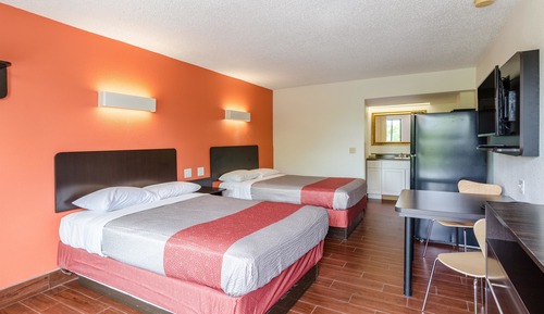 Habitación estándar, 2 camas dobles, fumadores