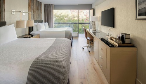 2 Queen Beds