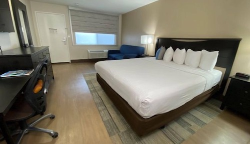 Habitación estándar, 1 cama de matrimonio grande con sofá cama, no fumadores