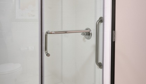 Habitación, 1 cama de matrimonio grande (Mobility Accessible, Roll-In Shower)