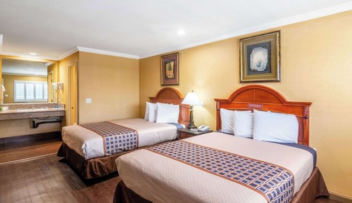 Habitación estándar, 2 camas de matrimonio, no fumadores