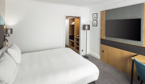 Habitación estándar, 1 cama de matrimonio con sofá cama