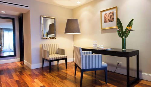 Estudio, 1 cama de matrimonio grande, acceso a la piscina, vistas a la ciudad