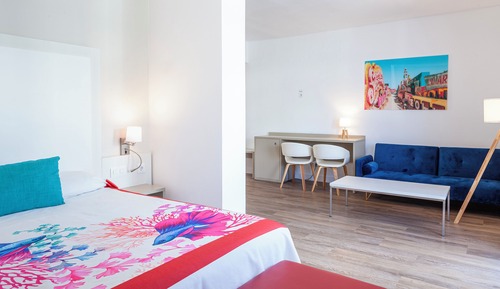 Habitación triple, terraza (3 Adults)