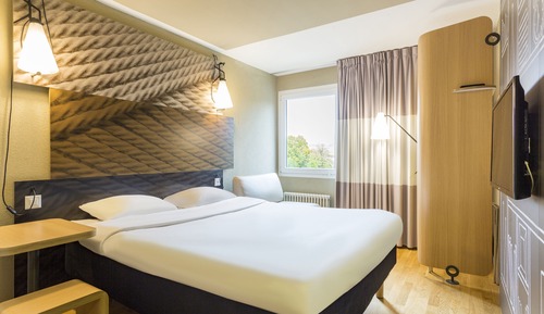 Habitación estándar con 1 cama doble o 2 individuales