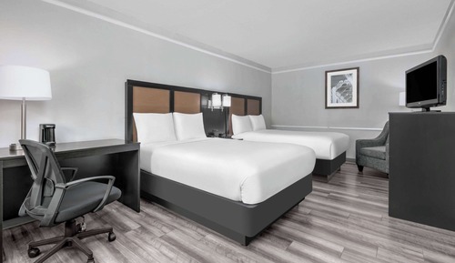Habitación, 2 camas dobles, no fumadores (Mobility/Hearing Impaired Accessible)
