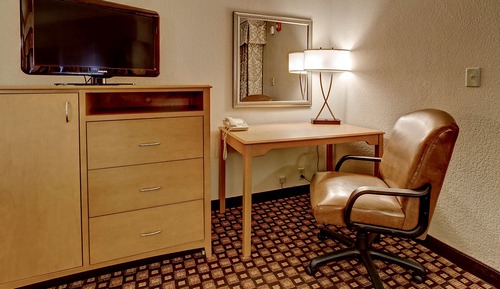 ADA Accessible, Room, 1 Queen Bed, Bathtub